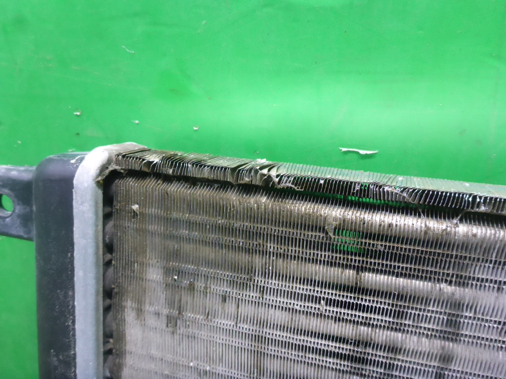 Радиатор охлаждения двигателя основной