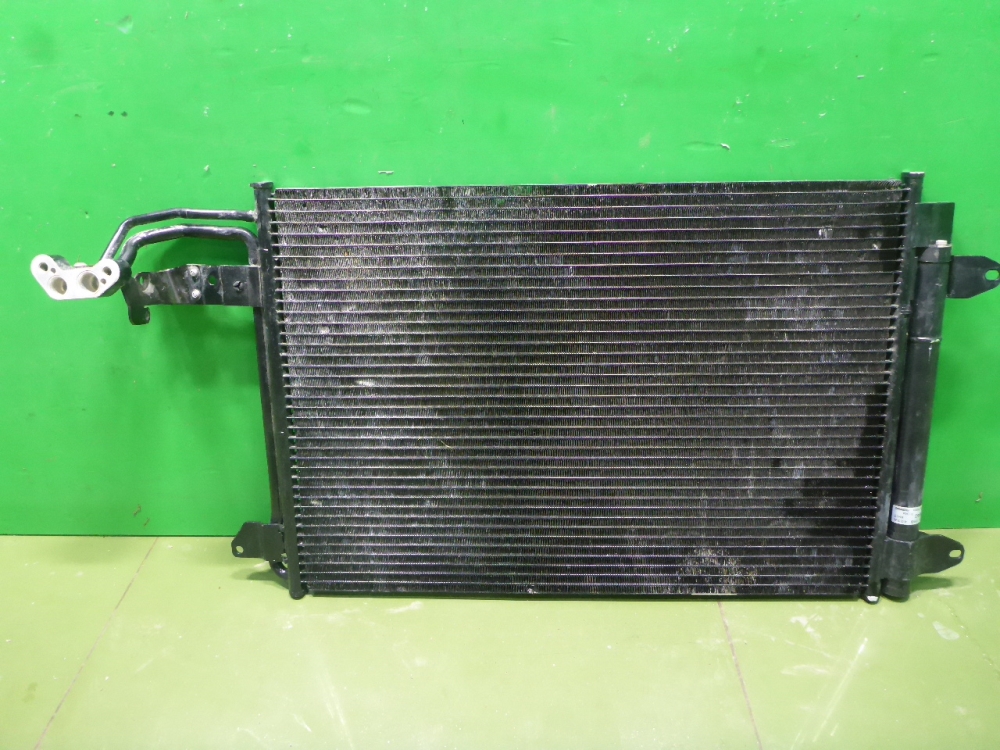 Радиатор кондиционера / конденсер
