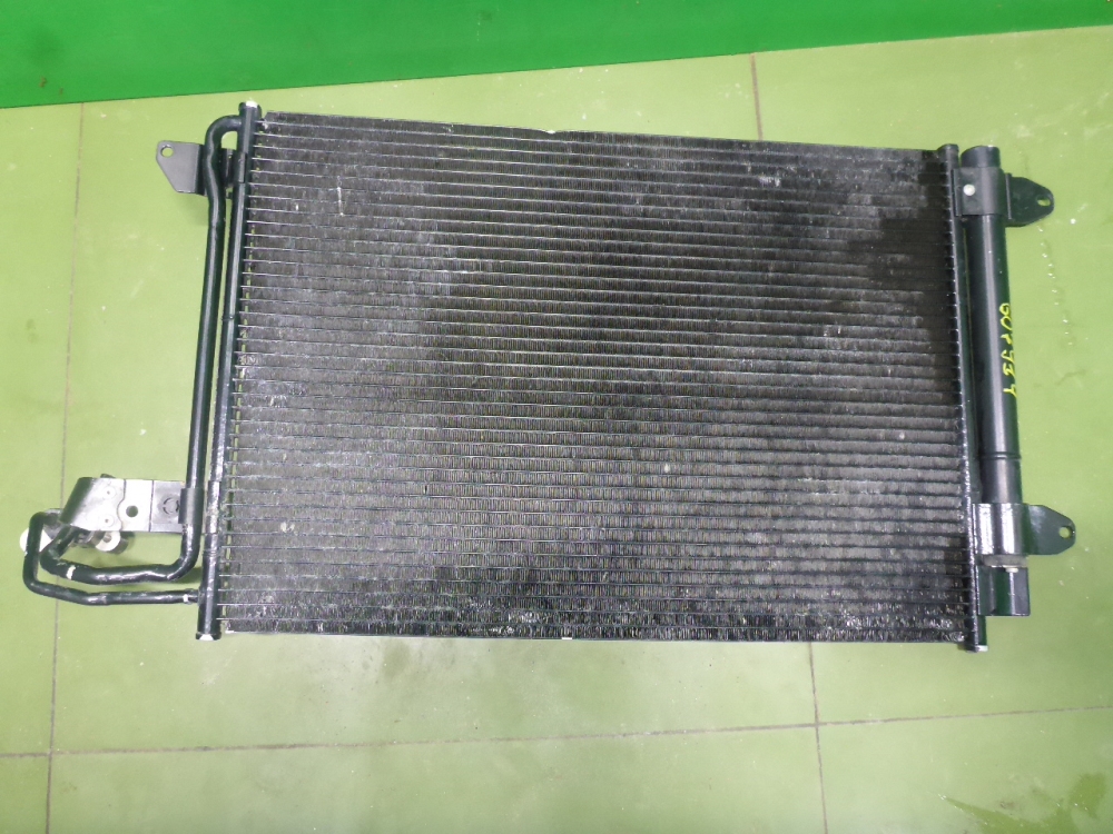 Радиатор кондиционера / конденсер