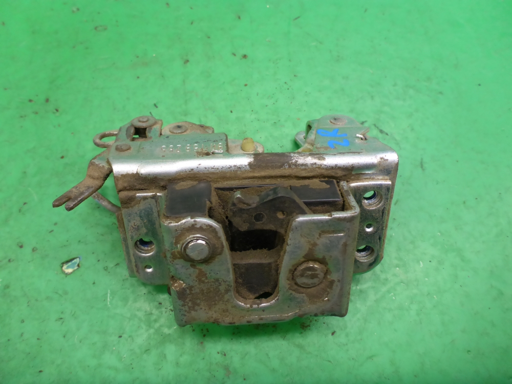 Замок двери задней правой