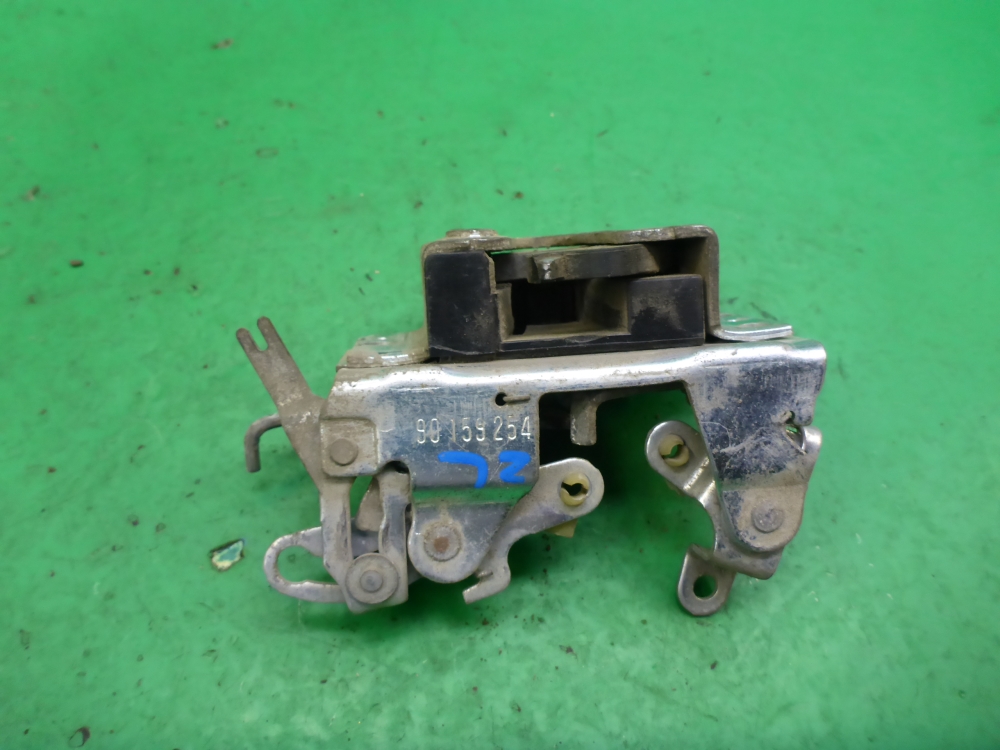 Замок двери задней левой