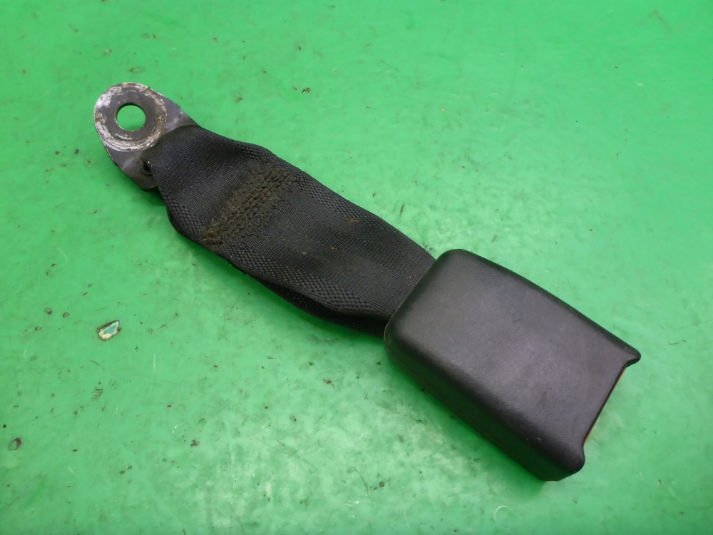 Ответная часть ремня безопасности