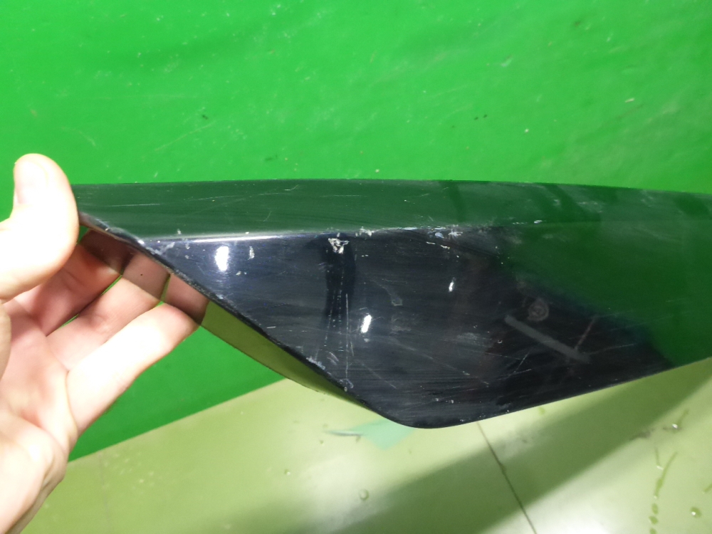 Накладка двери багажника