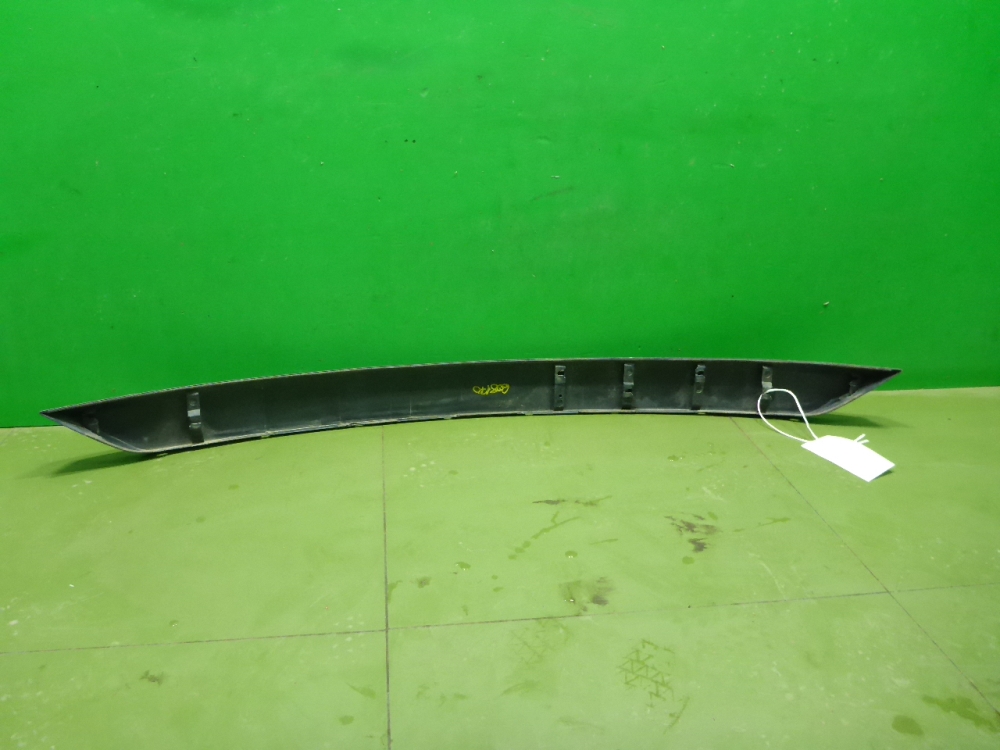 Накладка двери багажника