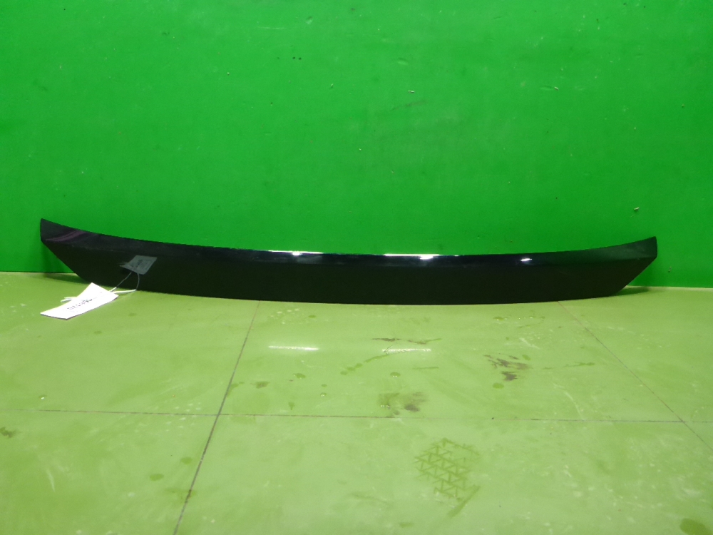 Накладка двери багажника