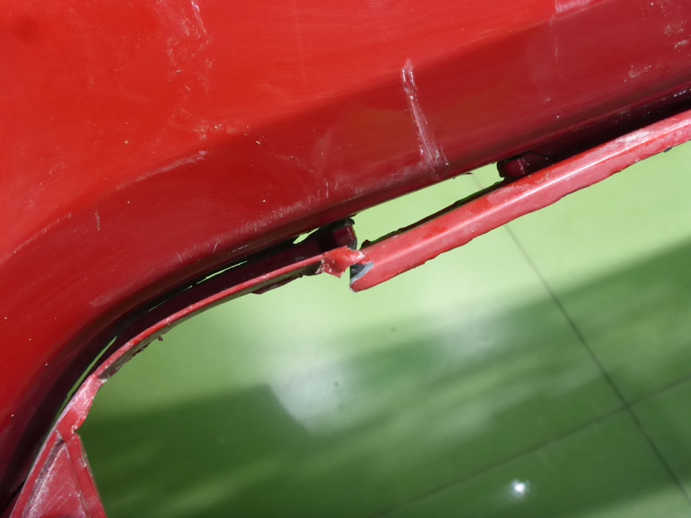 Бампер задний