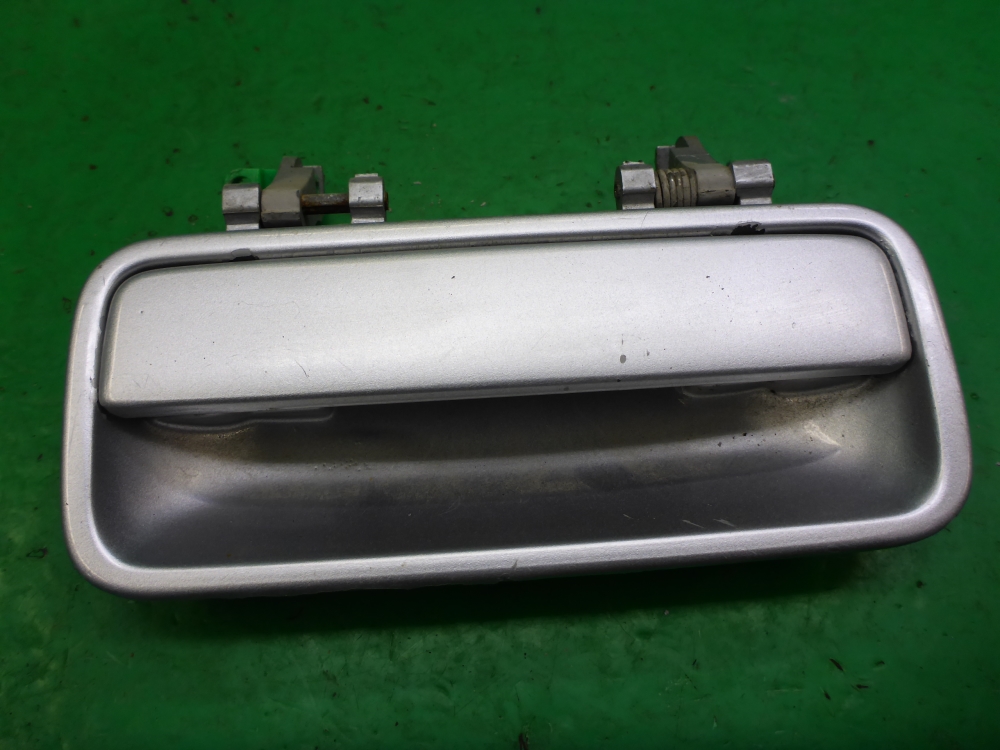 Ручка двери задней наружная левая