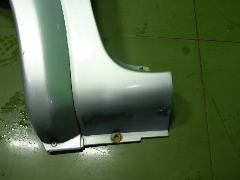 Крыло переднее левое