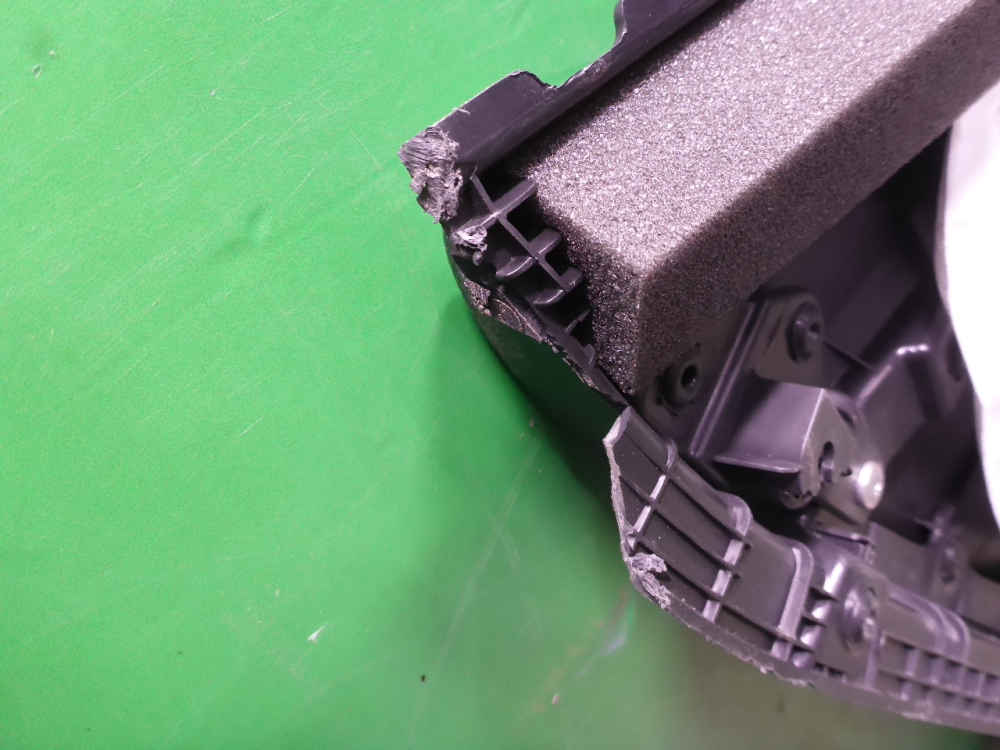 Обшивка двери задней правой