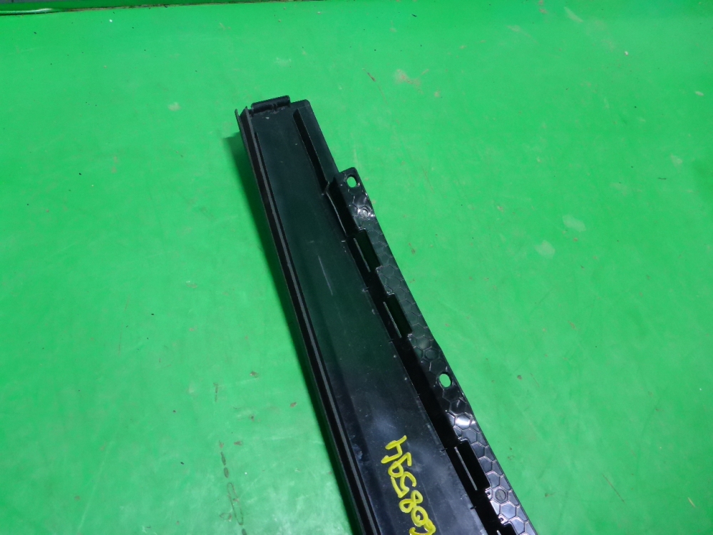 Накладка двери задней левой