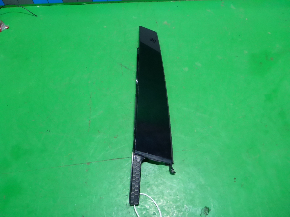 Накладка двери задней левой