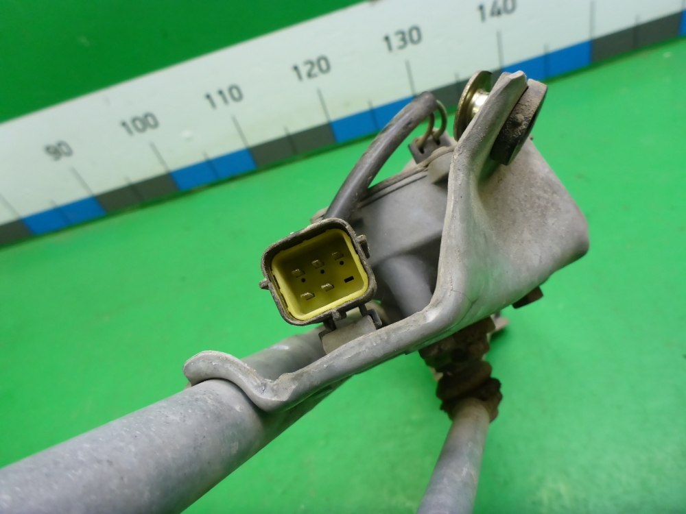 Трапеция стеклоочистителей