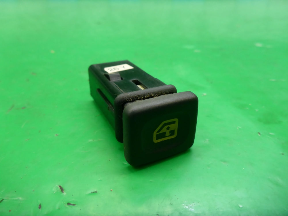 Кнопка стеклоподъемника