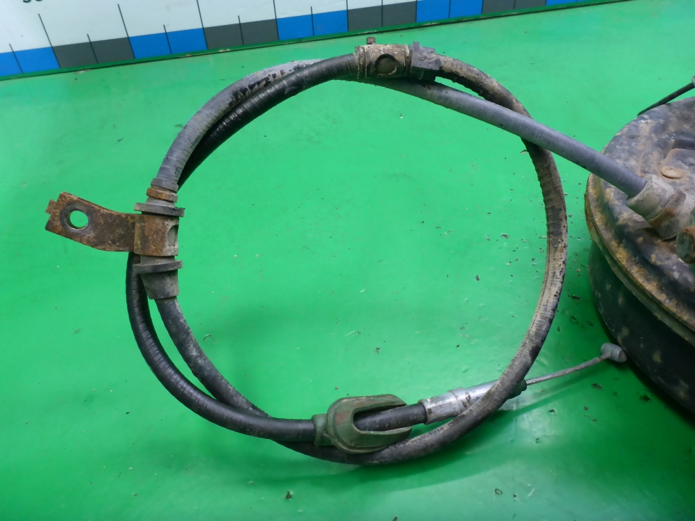 Кулак поворотный задний правый