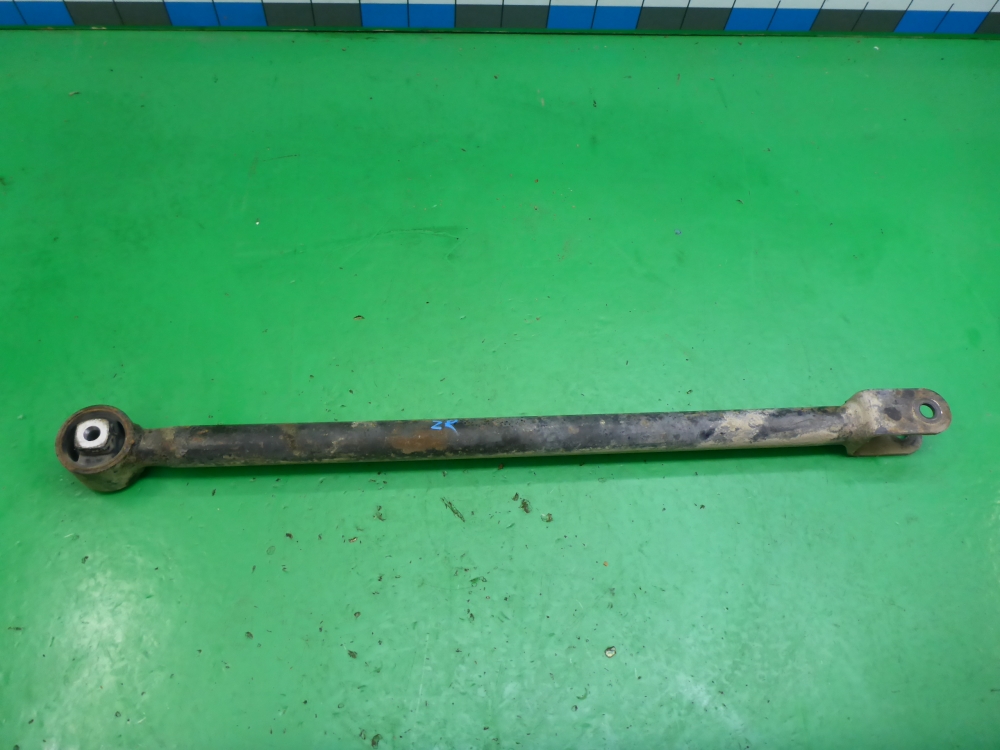 Тяга задняя продольная