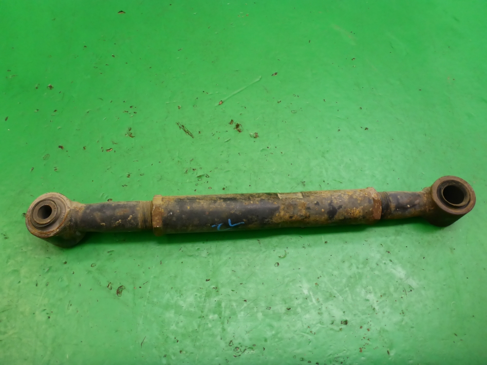 Тяга задняя поперечная