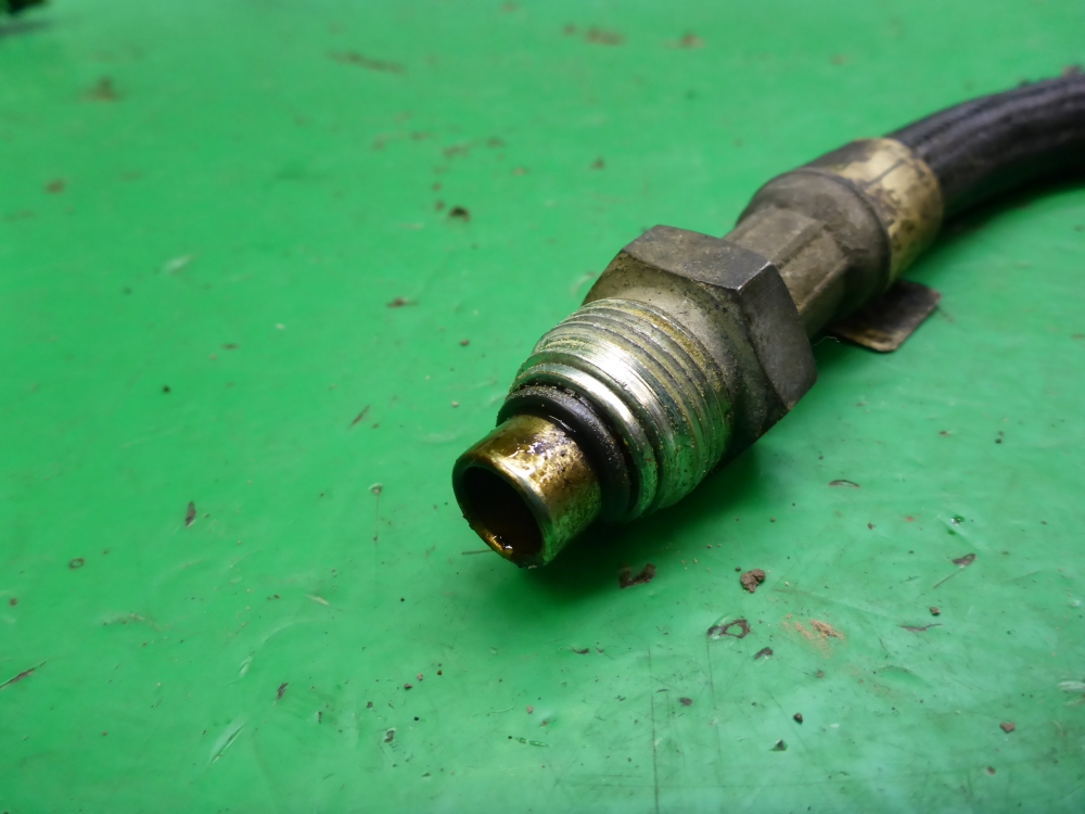 Трубка масляная