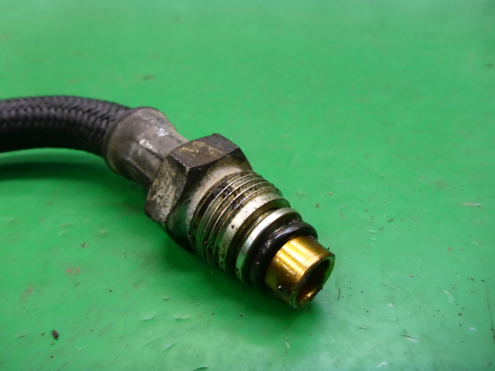 Трубка масляная