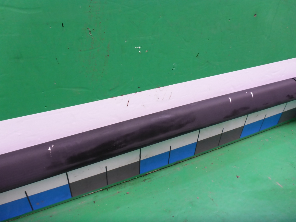 Рейлинг (релинг) правый (планка на крышу)