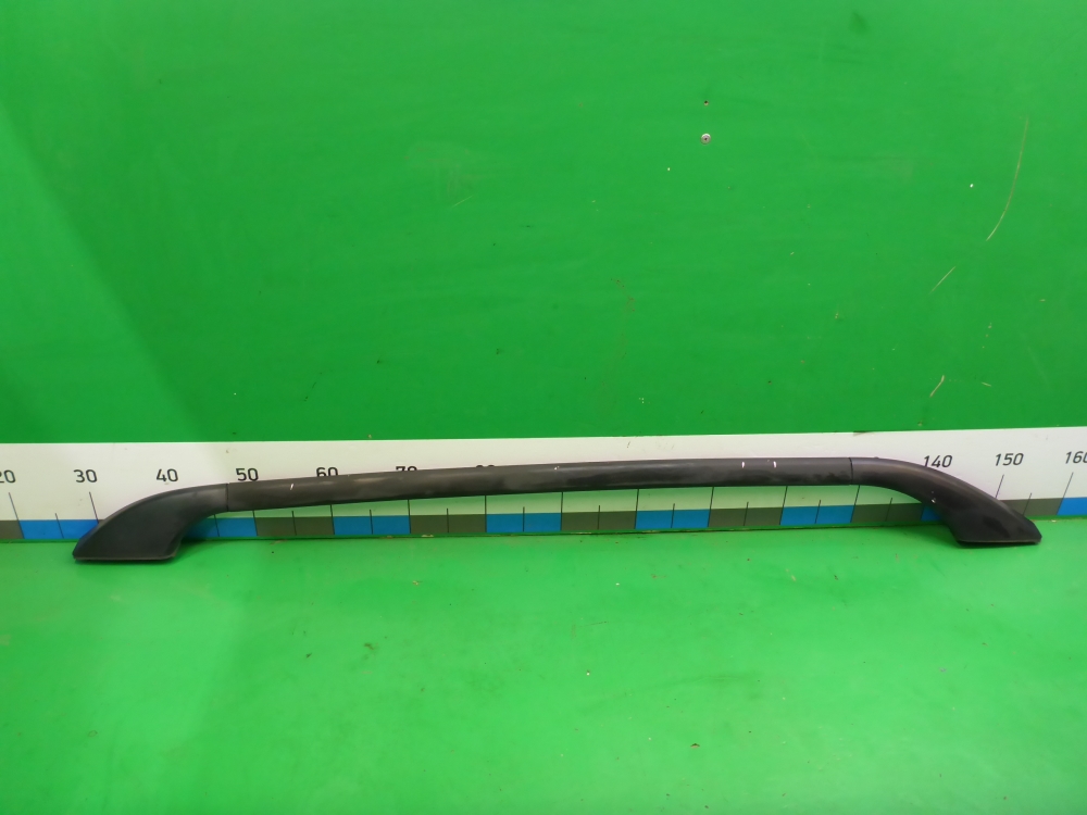 Рейлинг (релинг) правый (планка на крышу)