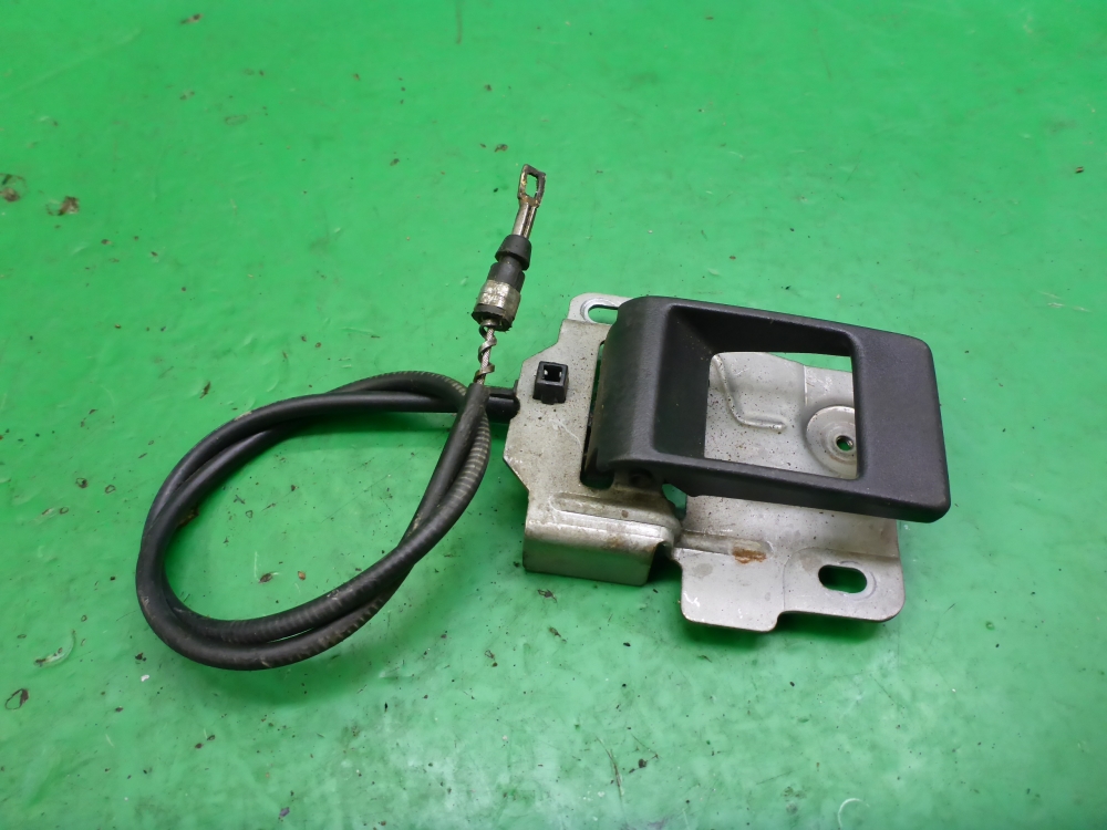 Ручка двери задней внутренняя левая