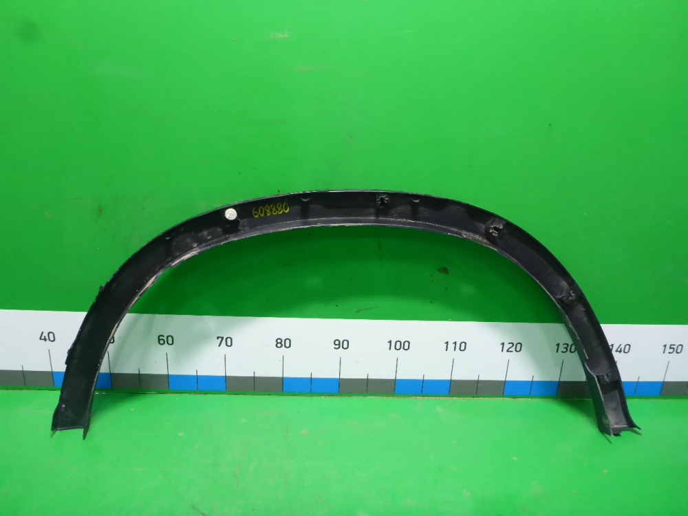 Накладка заднего крыла левого