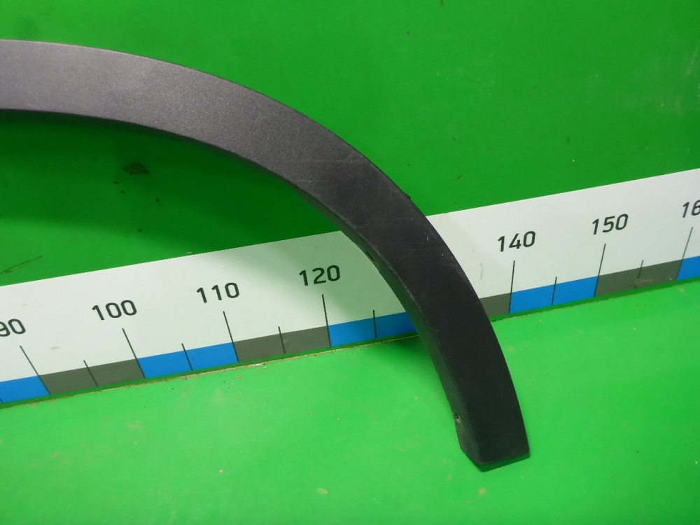 Накладка заднего крыла левого