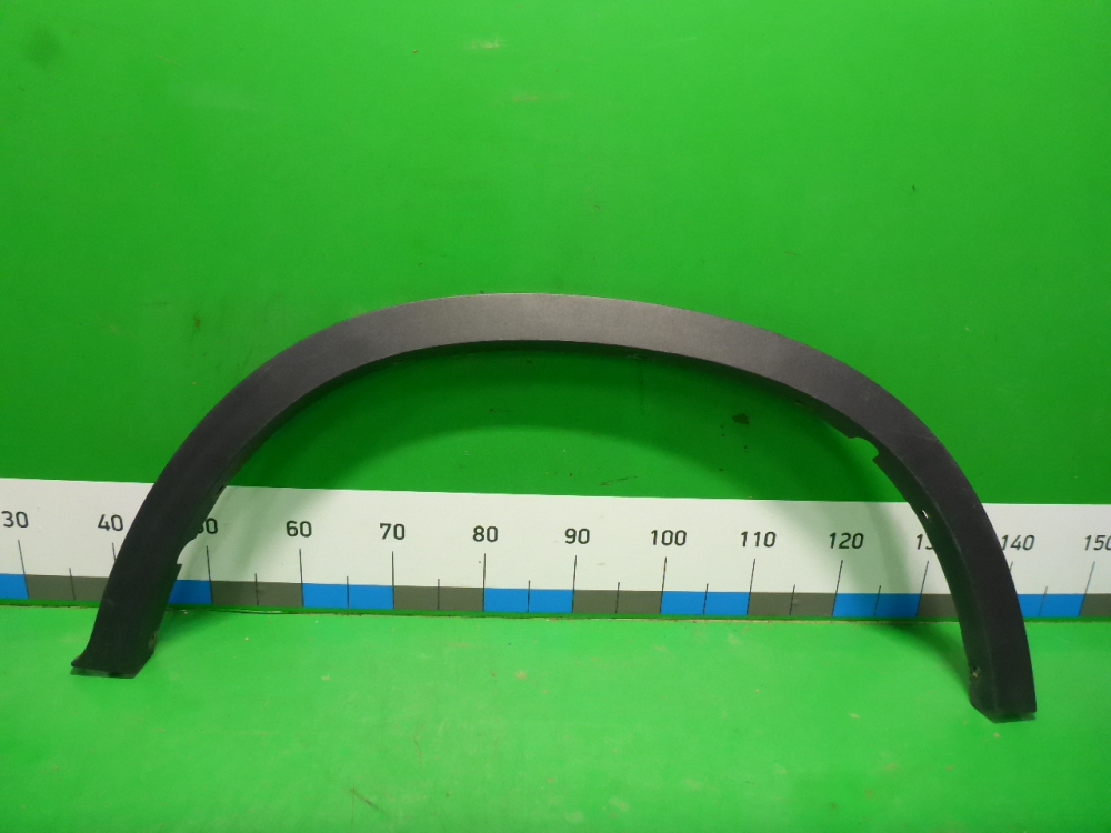 Накладка заднего крыла левого