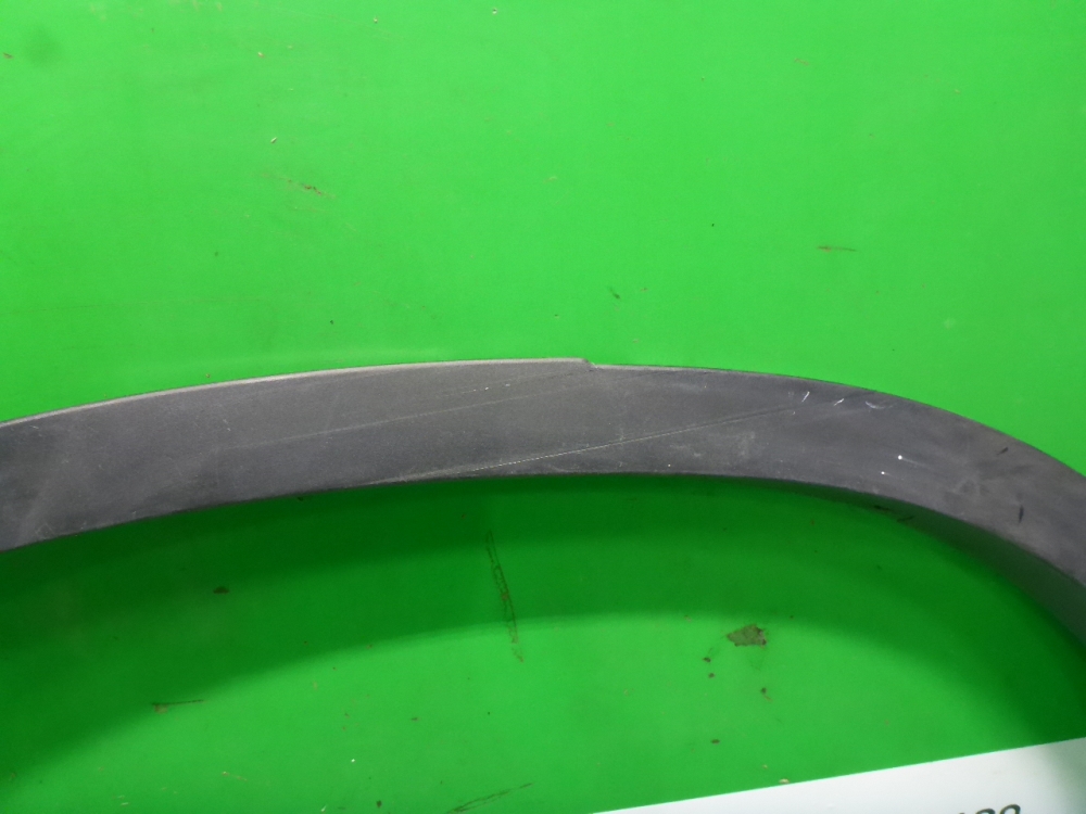 Накладка заднего крыла правого