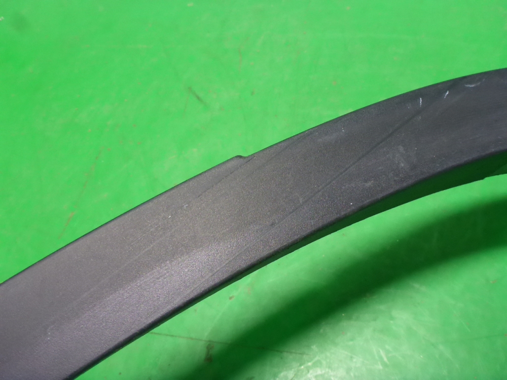 Накладка заднего крыла правого