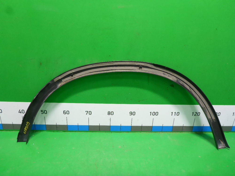 Накладка заднего крыла левого