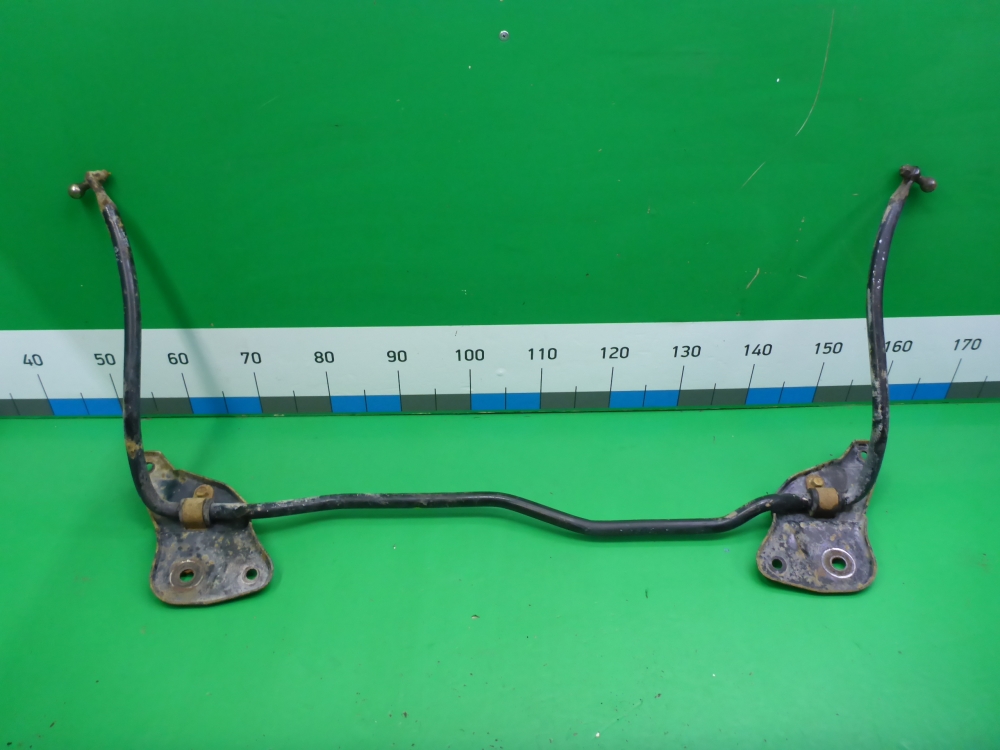 Стабилизатор передний