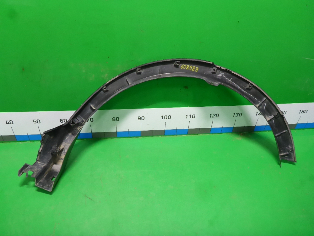 Накладка заднего крыла правого