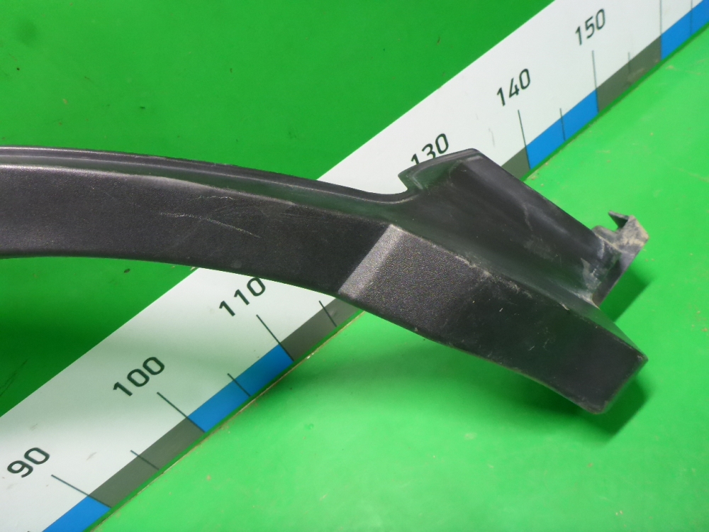 Накладка заднего крыла правого