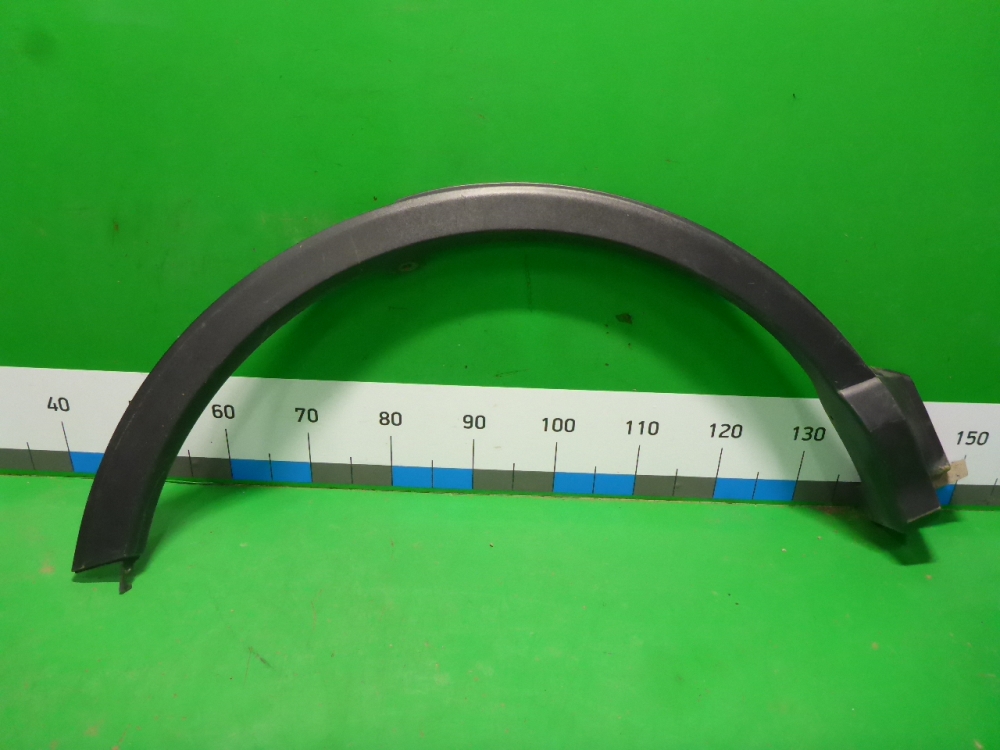 Накладка заднего крыла правого