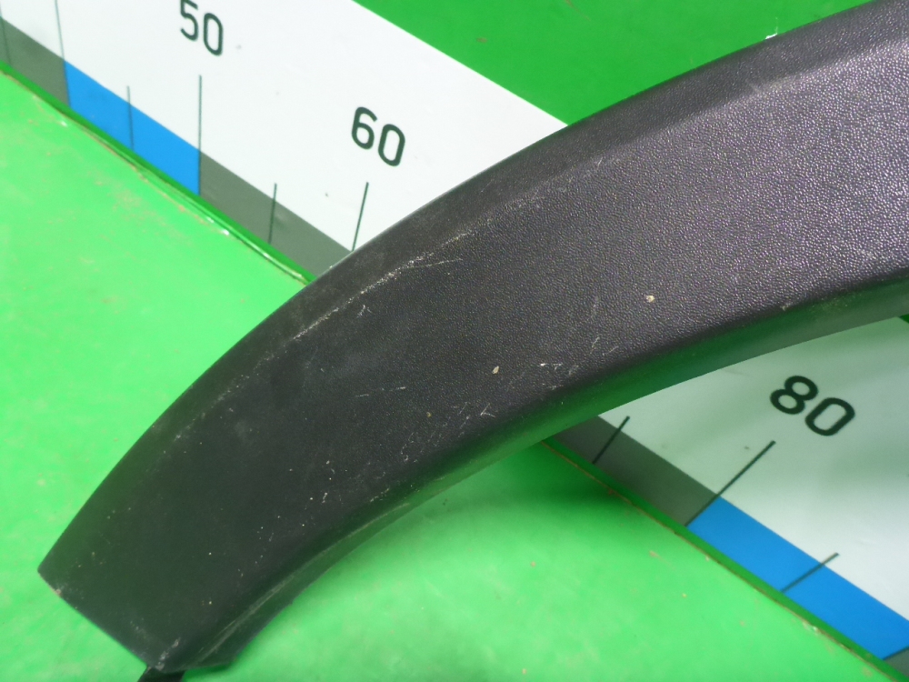 Накладка заднего крыла правого