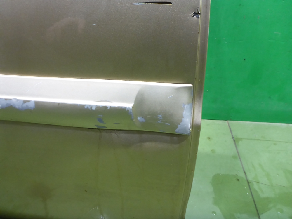 Дверь задняя правая