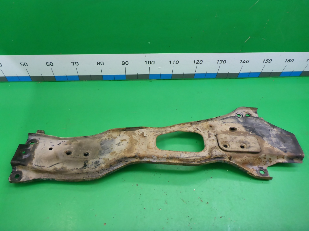 Балка передняя поперечная