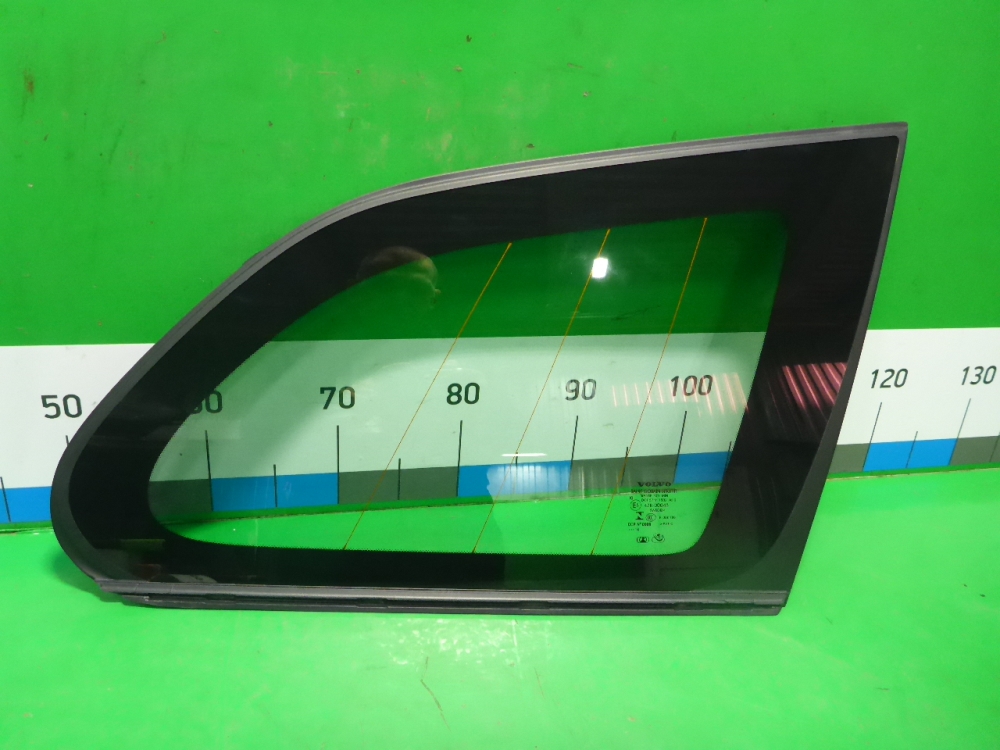 Стекло кузовное глухое правое