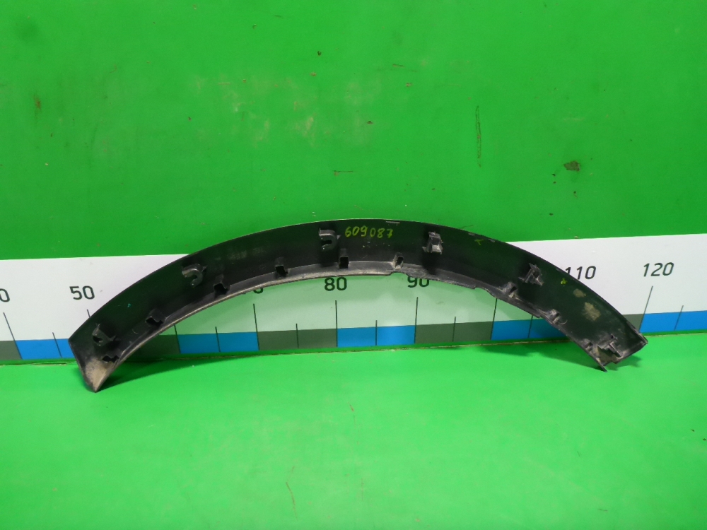 Накладка заднего крыла правого