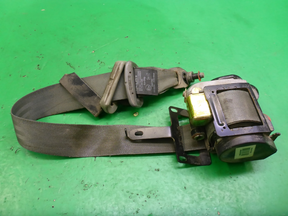 Ремень безопасности с пиропатроном