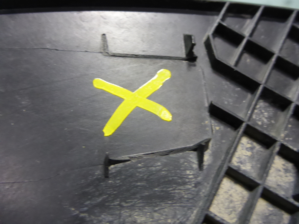 Накладка заднего крыла правого