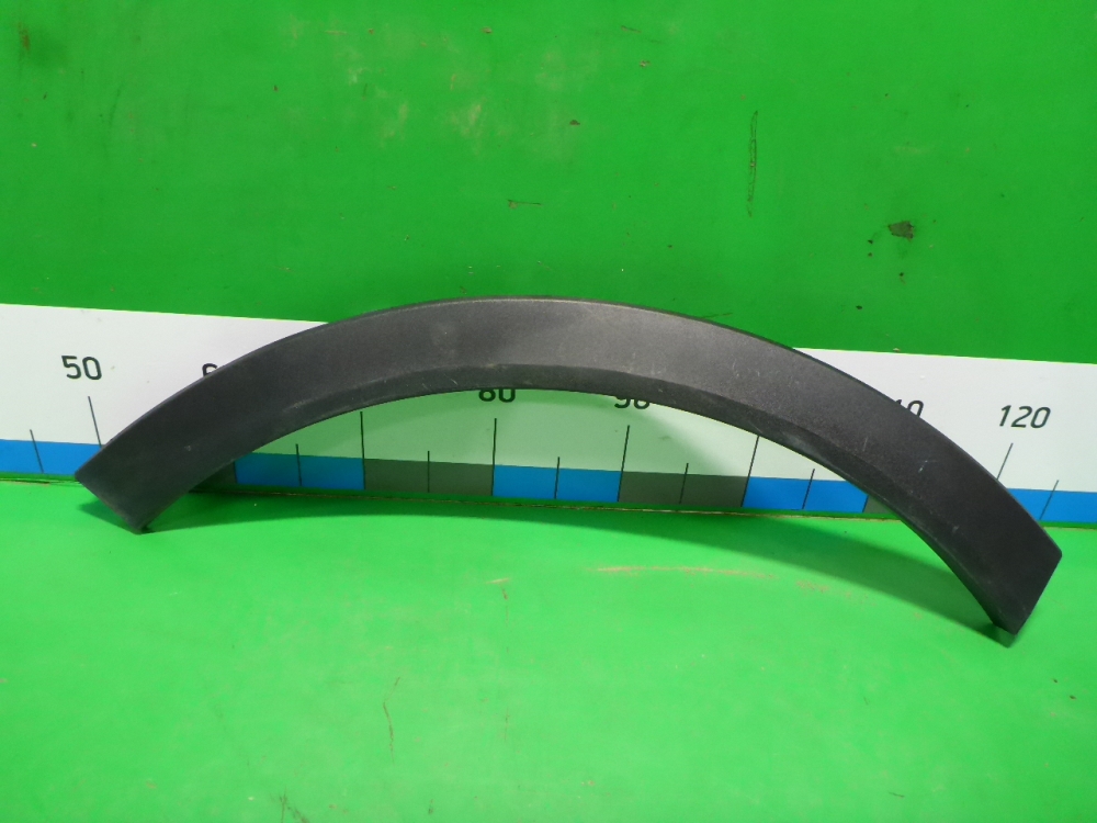 Накладка заднего крыла правого