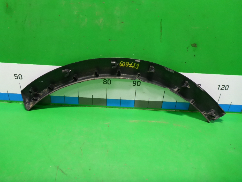 Накладка заднего крыла правого
