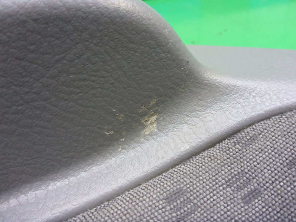 Обшивка двери задней левой