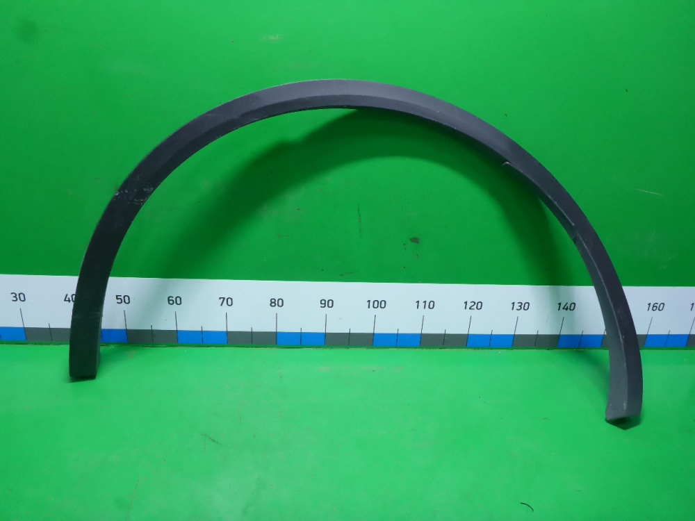 Накладка заднего крыла левого