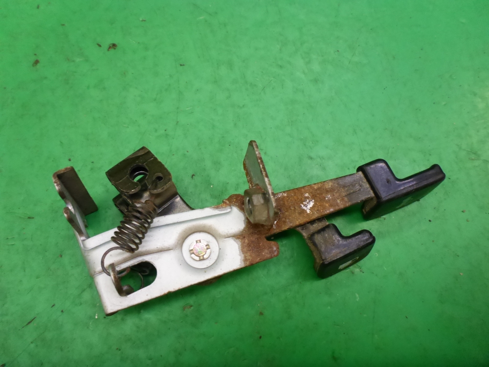 Ручка открывания багажника