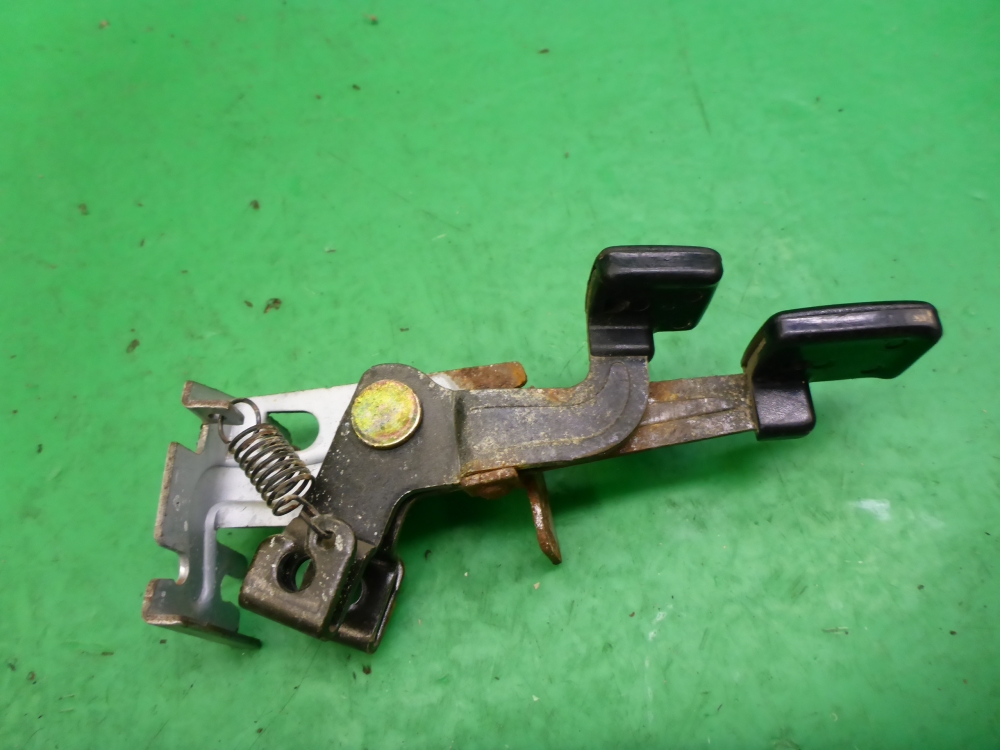 Ручка открывания багажника