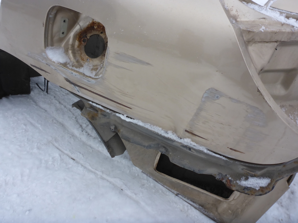 Крыло заднее левое