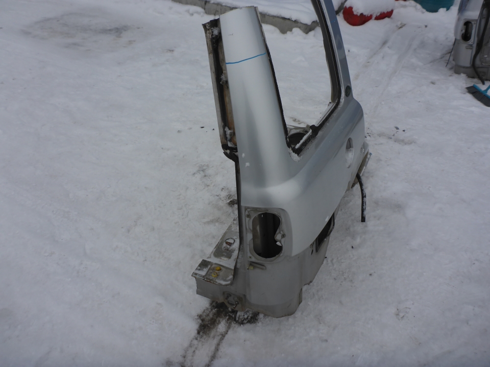 Крыло заднее правое